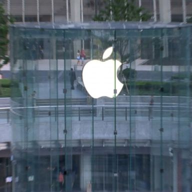 VIDEO: Apple achieves a new milestone