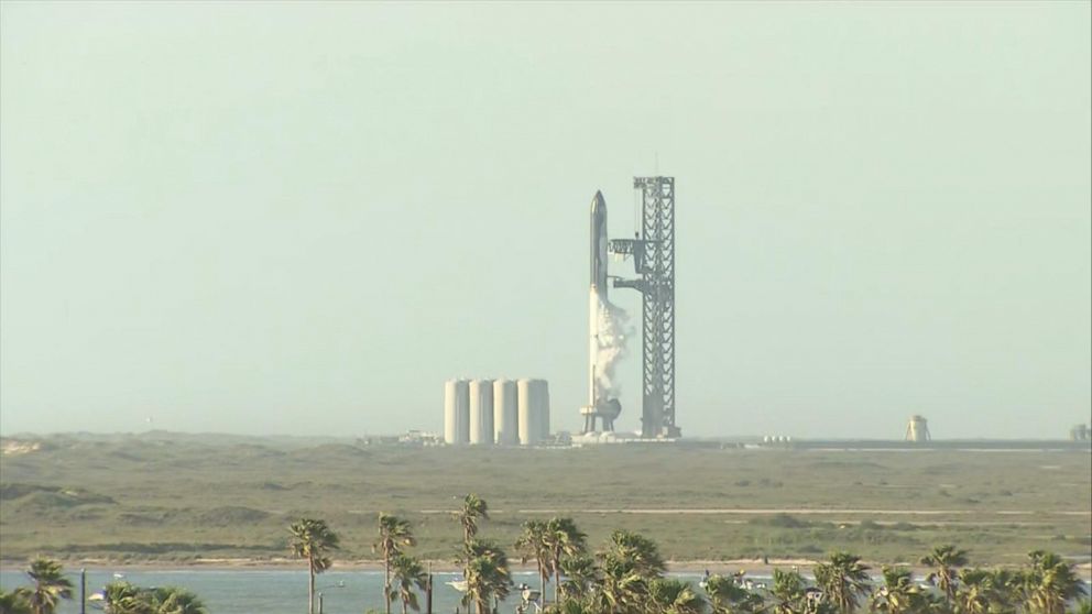 Video Spacex Scrubs Test Launch Of Starship Rocket Abc News