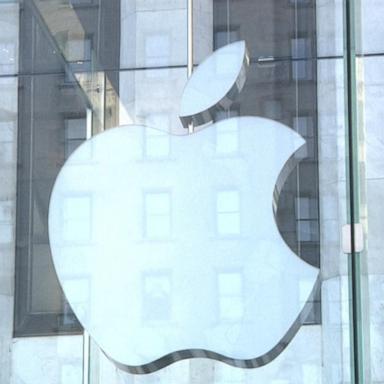 VIDEO: U.S. Senators fueling push for Apple antitrust law investigation