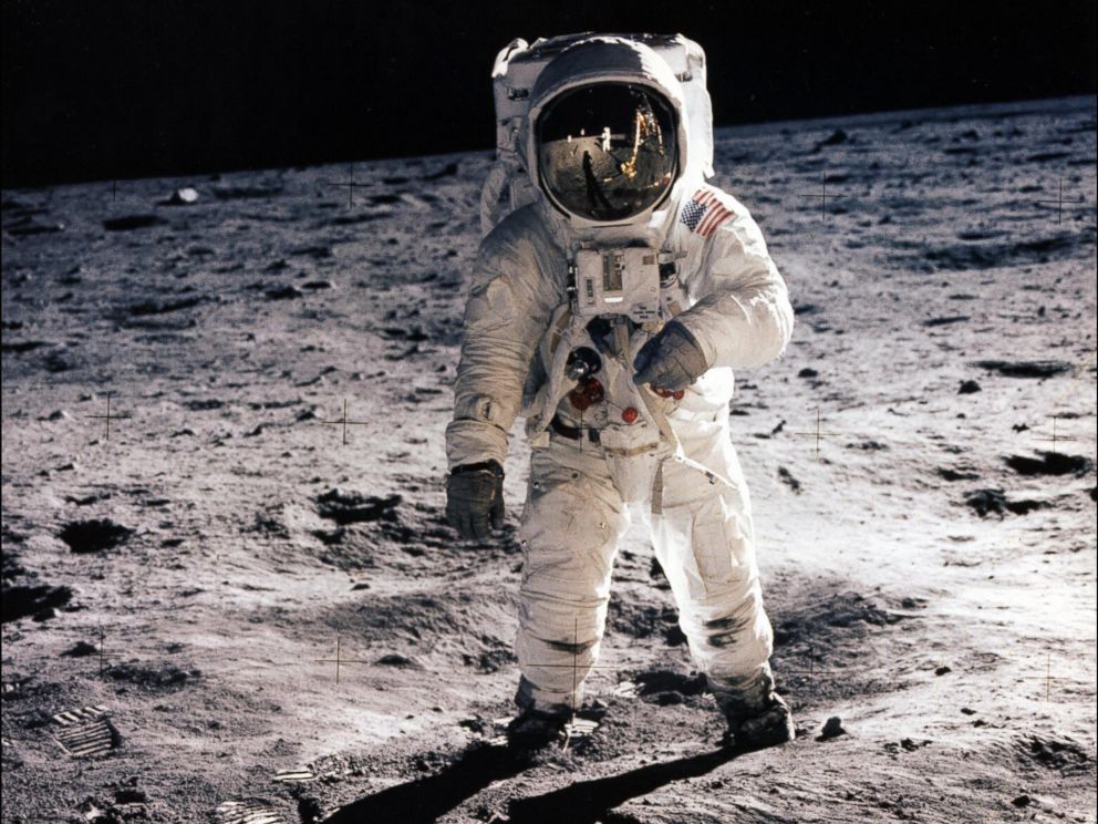 12 men who walked on the Moon