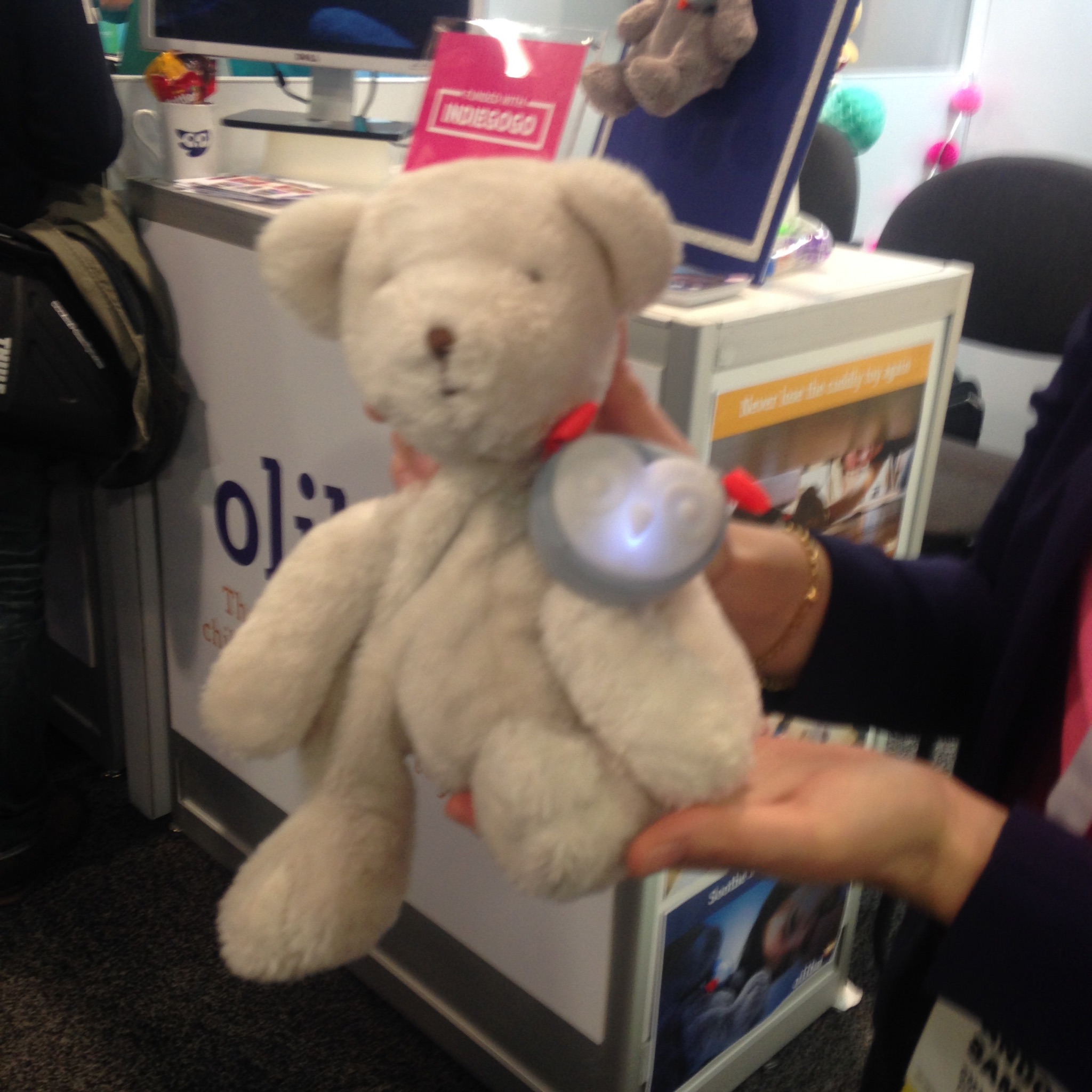 PHOTO: Oliba makes sure your child never loses a toy again.