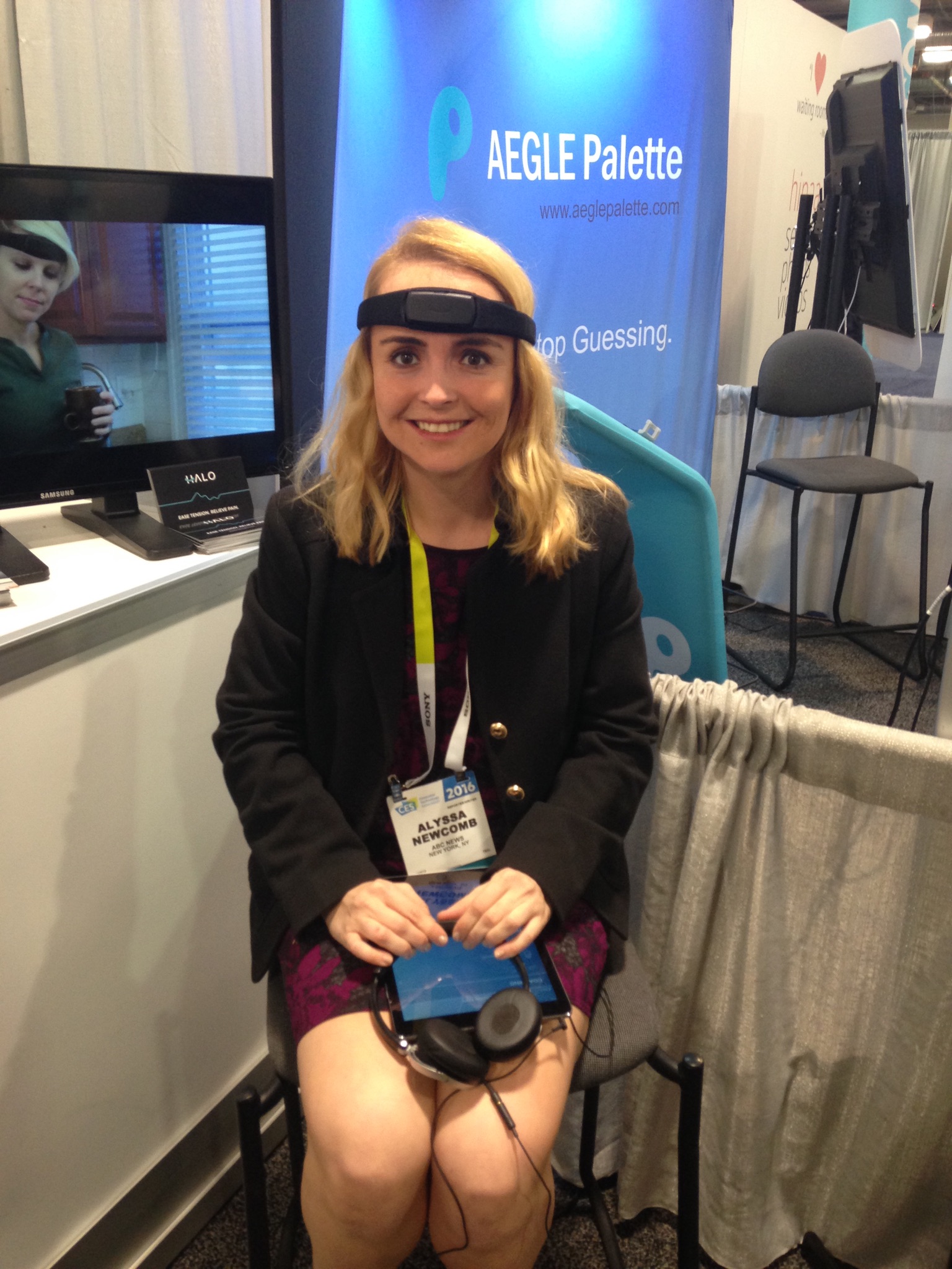 PHOTO: ABC News tech editor Alyssa Newcomb tries out Halo, a headband that senses muscle tension.