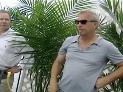 VIDEO: Kevin Costner demonstrates a machine that he says can clean the oil spill.
