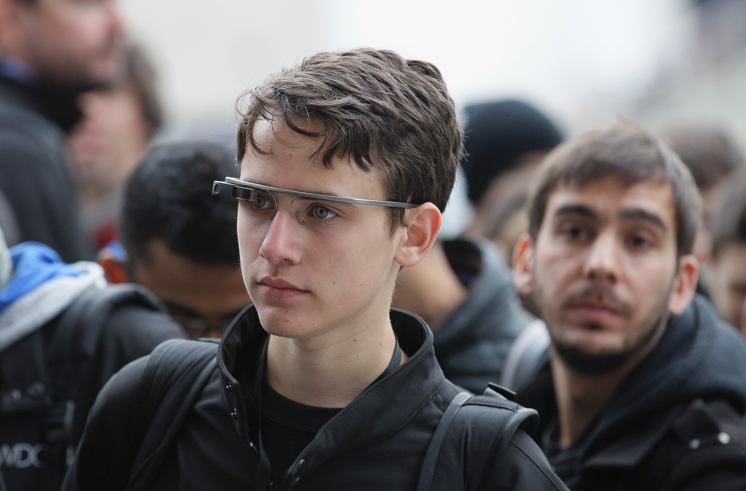 PHOTO: Attendees wear Google Glass at the Apple Worldwide Developers Conference in San Francisco on June 2, 2014. 