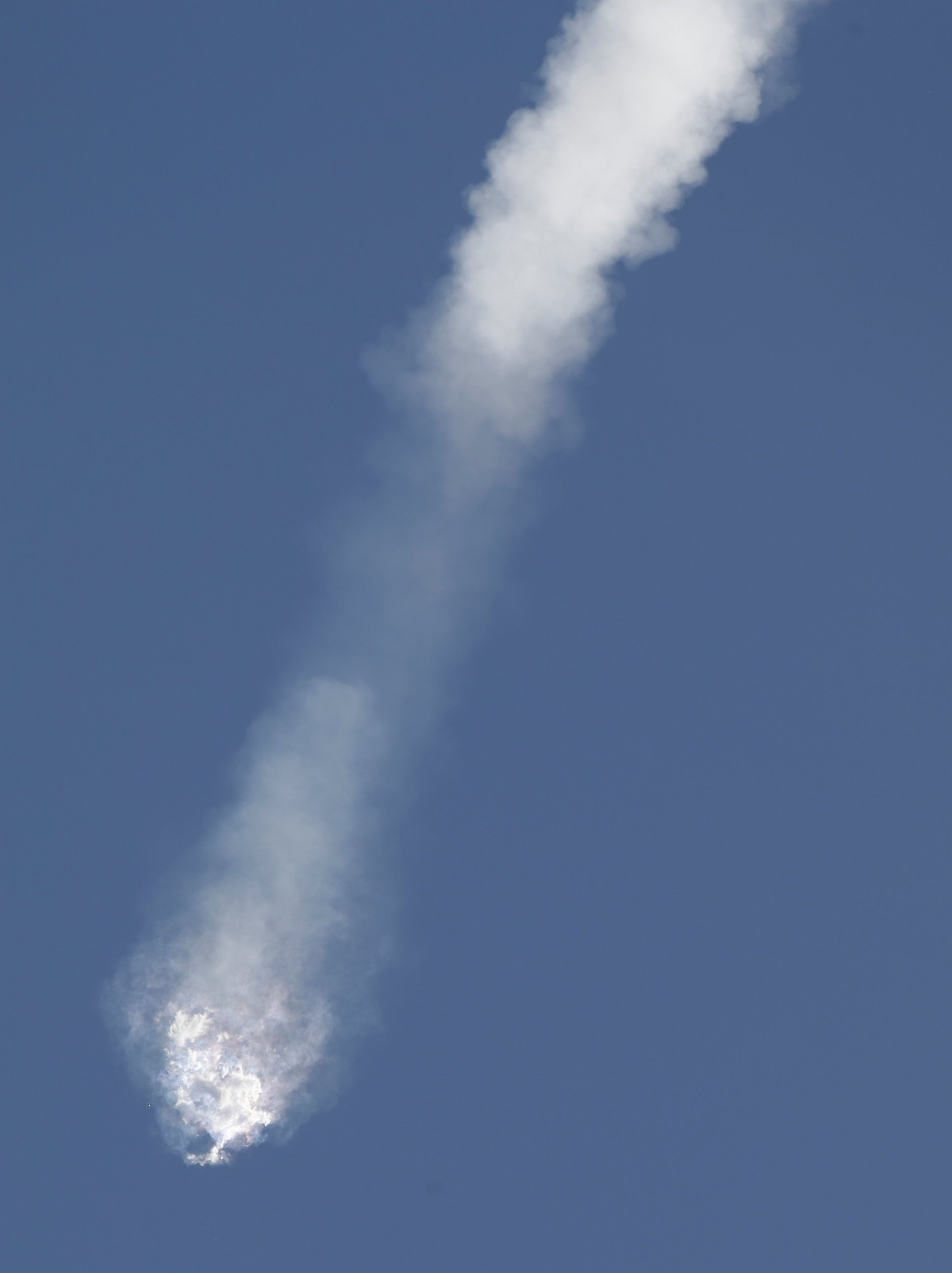 PHOTO: The SpaceX Falcon 9 rocket and Dragon spacecraft breaks apart shortly after liftoff at the Cape Canaveral Air Force Station in Cape Canaveral, Fla., Sunday, June 28, 2015. 