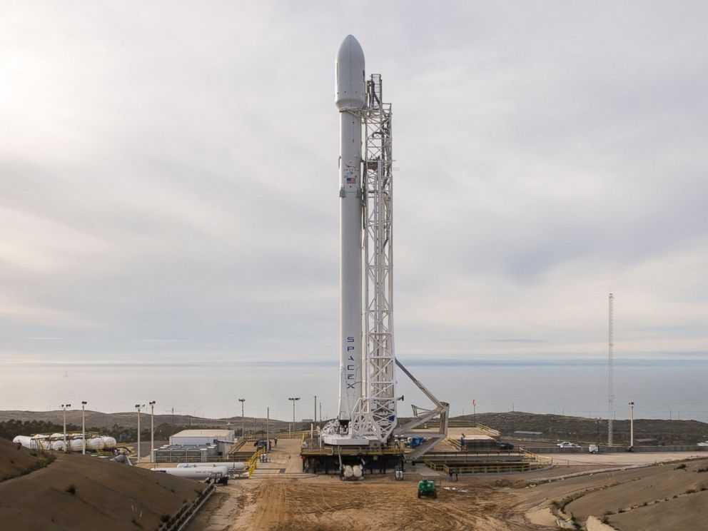 PHOTO: The SpaceX Falcon 9 rocket is seen at Vandenberg Air Force Base Space Launch Complex 4 East with the Jason-3 spacecraft onboard, Jan. 16, 2016, in California.