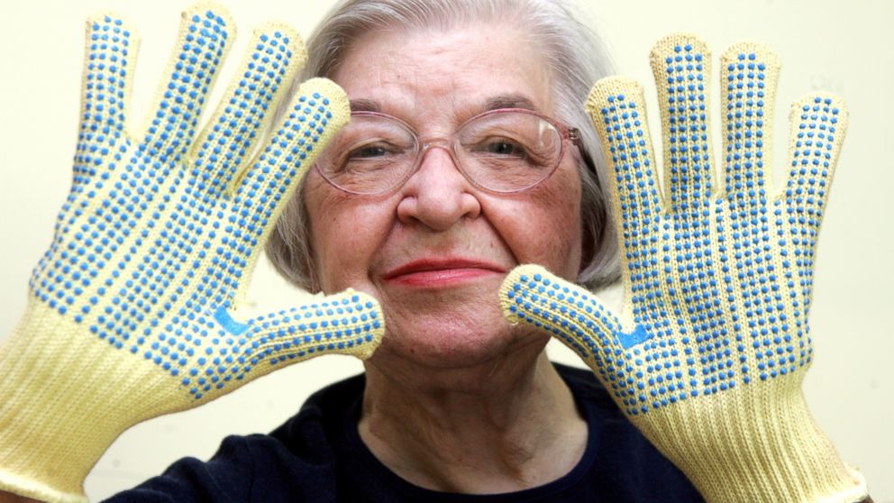 PHOTO: Stephanie Kwolek, 83, shown in this June 20, 2007 file photo taken in Brandywine Hundred, Del., wears regular house gloves made with the Kevlar she invented.