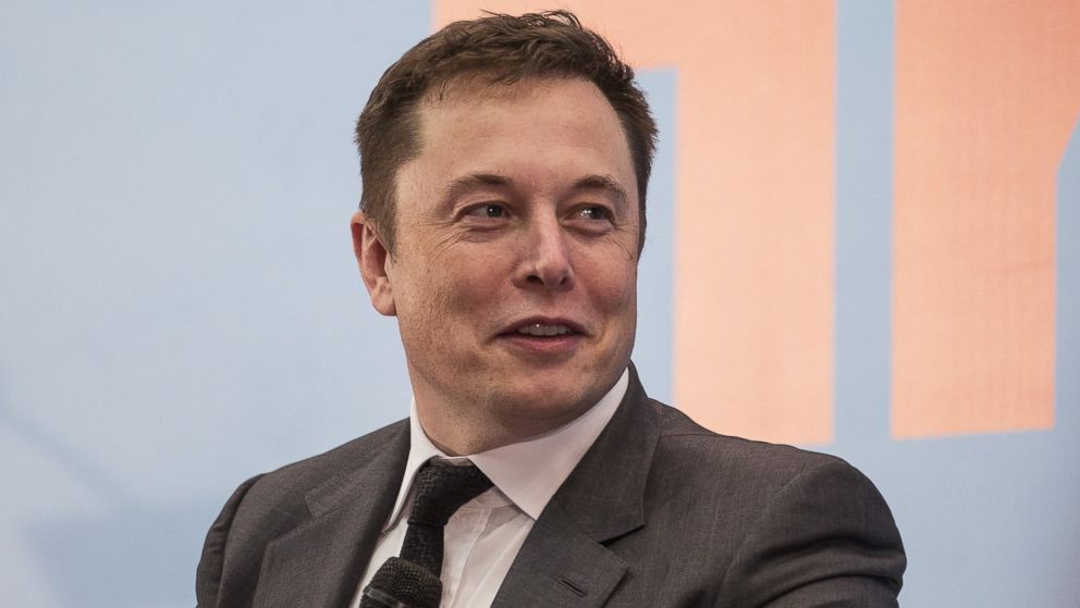 Billionaire Elon Musk, chief executive officer of Tesla Motors Inc., speaks during the StartmeupHK Venture Forum in Hong Kong, China, on Tuesday, Jan. 26, 2016. 