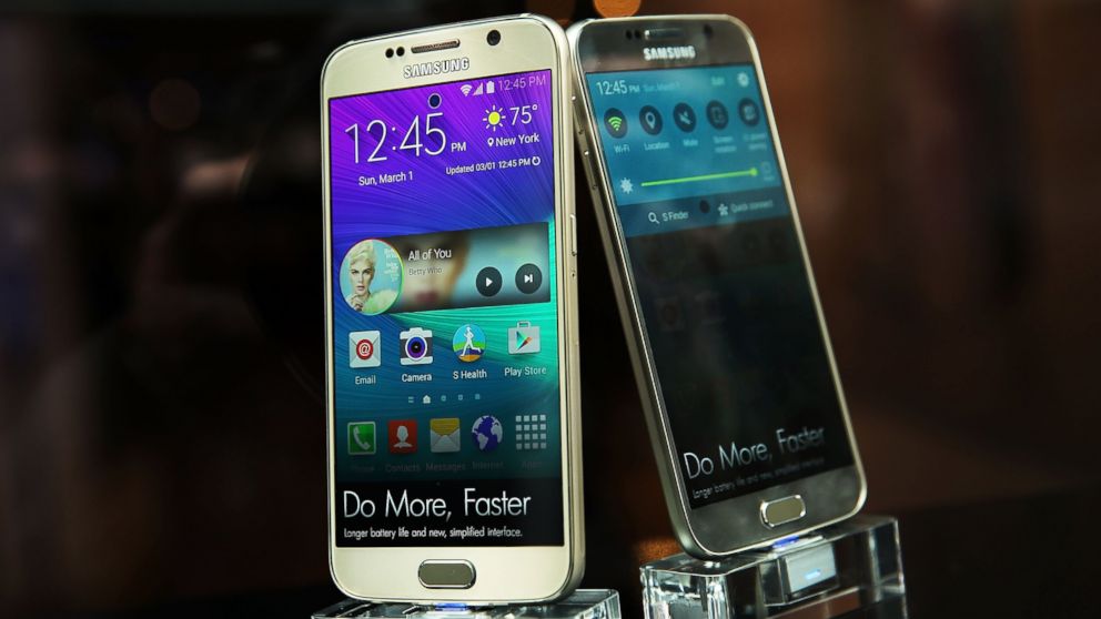 Samsung's latest flagship smartphones, the Galaxy S6 and the S6 Edge, are viewed in the window of a Samsung store on the day of their release in this April 10, 2015 file photo in New York. 
