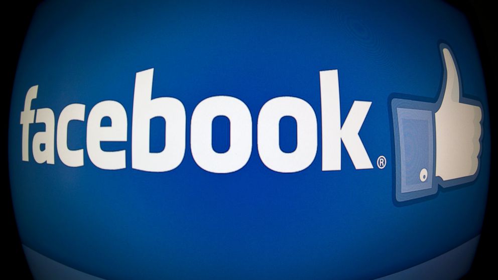 PHOTO: The splash page for the Internet social media giant Facebook is photographed in Washington, Feb. 25, 2013.