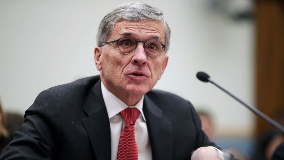 PHOTO: Federal Communications Commission Chairman Tom Wheeler testifies before the House Judiciary Committee in the Rayburn House Office Building on Capitol Hill, March 25, 2015, in Washington.