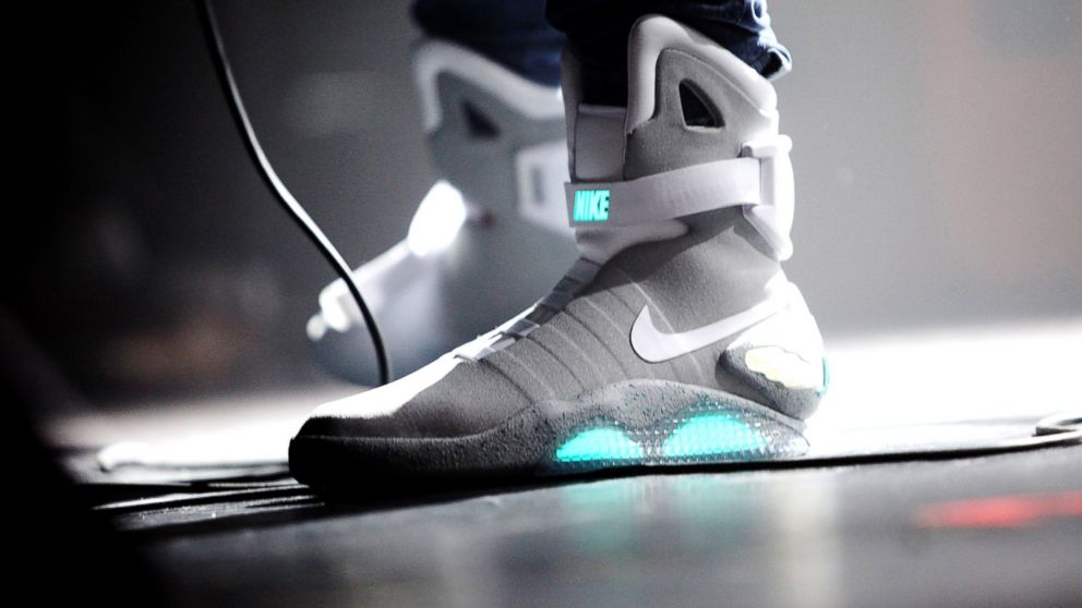 Indoors badminton temperament Nike Goes Back to the Future With Self-Tying Sneakers - ABC News