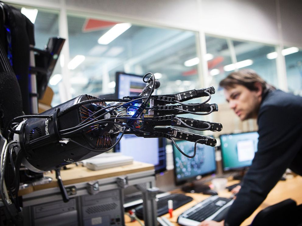 PHOTO: Reportage at ISIR (Institute of Robotics and Intelligent Systems) in Paris
