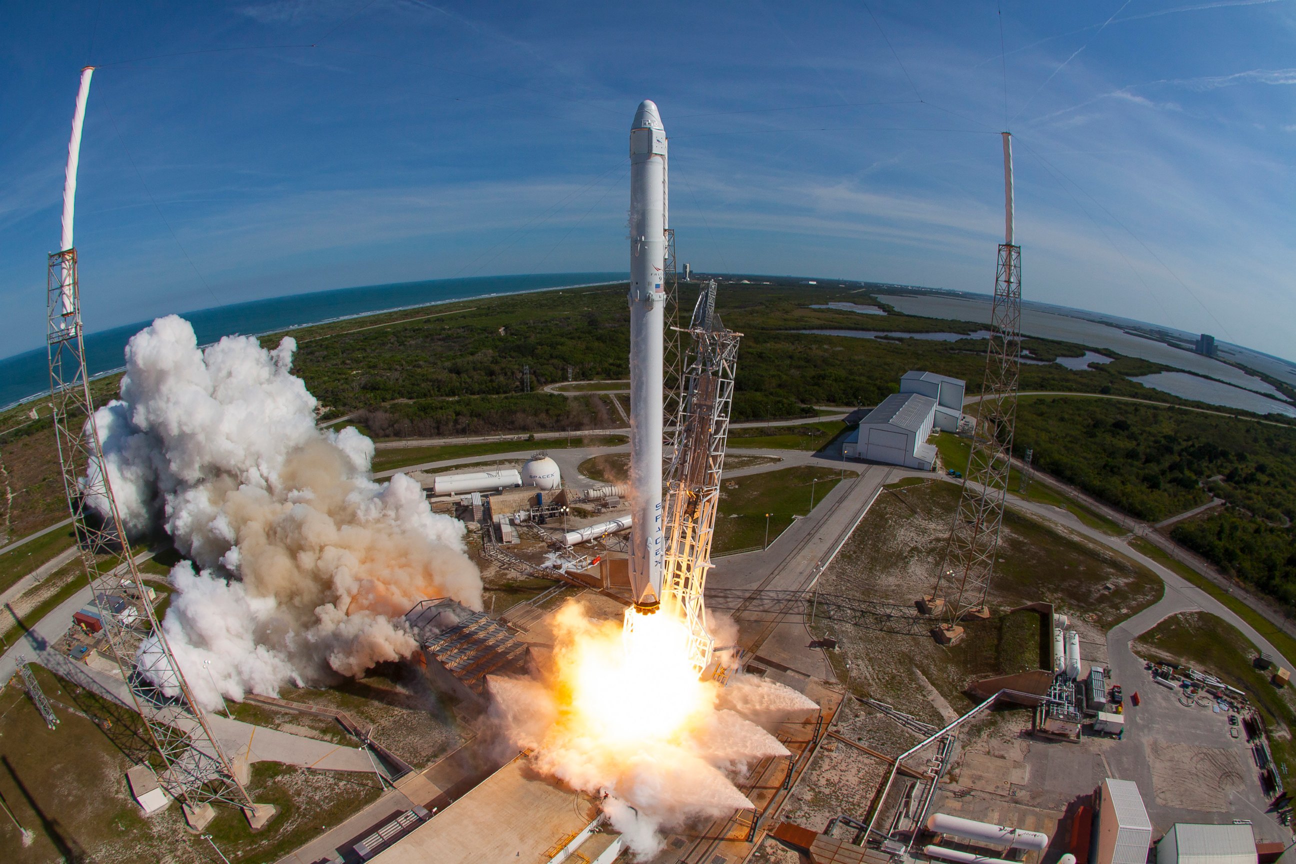PHOTO: SpaceX's Falcon 9 rocket and Dragon spacecraft lift off from Launch Complex 40 at the Cape Canaveral Air Force Station for their eighth official Commercial Resupply (CRS) mission, April 8, 2016, in Cape Canaveral, Florida.