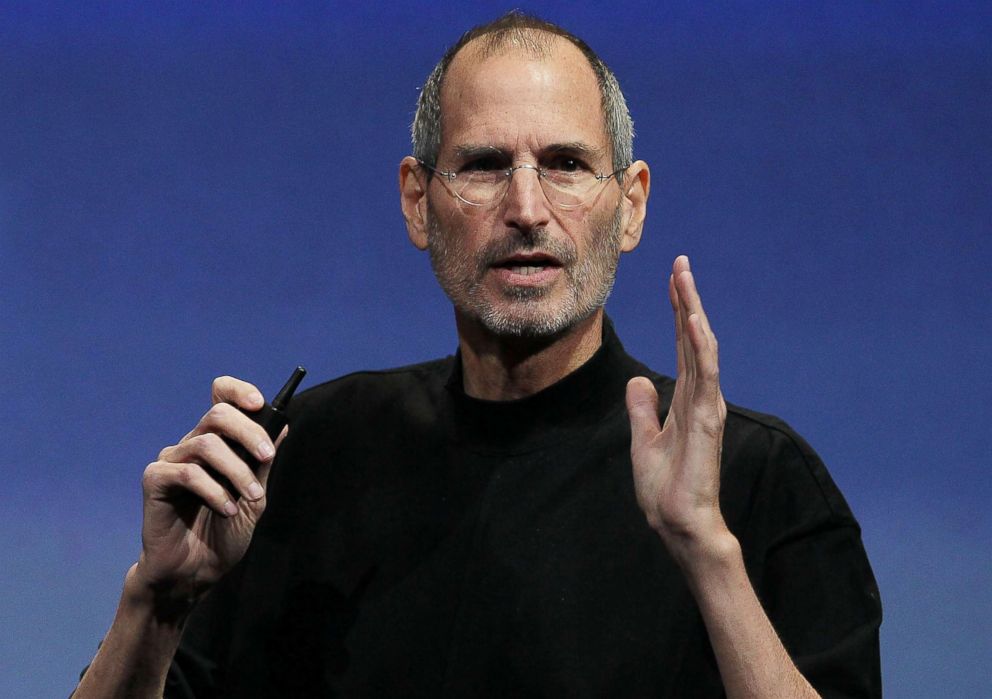   PHOTO: Apple CEO Steve Jobs speaks at a special Apple event in Cupertino, California, April 8, 2010. 