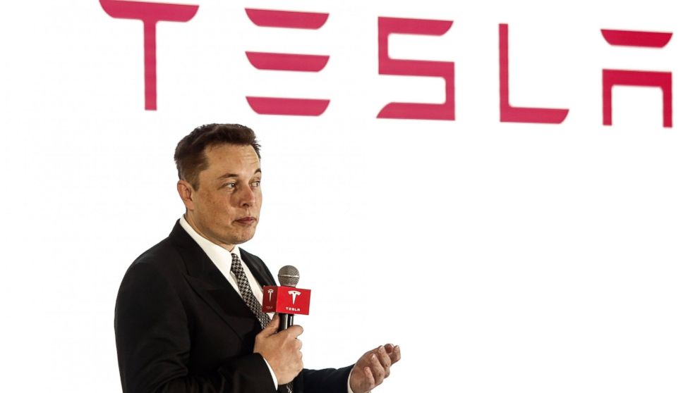 Elon Musk of Tesla Motors addresses a press conference, Oct. 23, 2015 in Beijing, China.