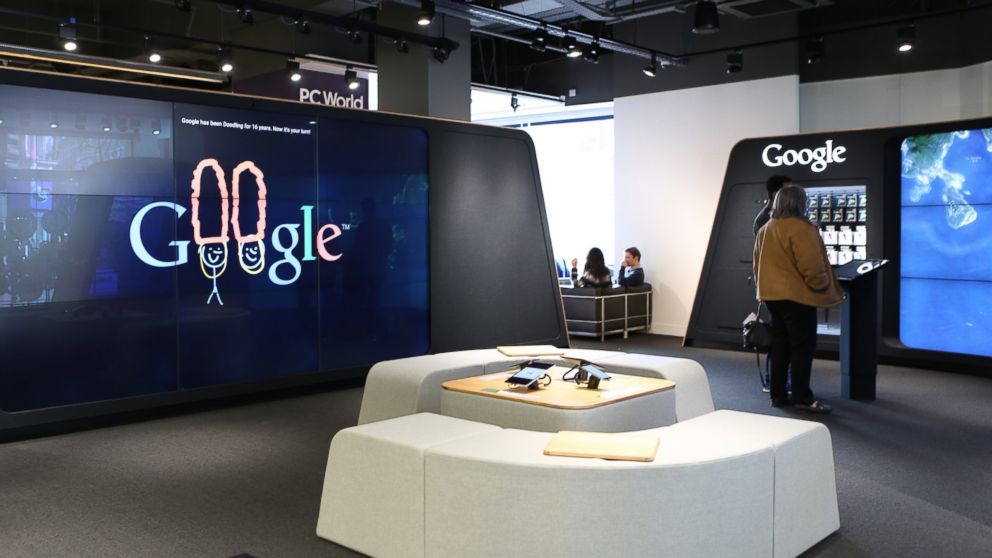 Google has opened its first branded store in London.