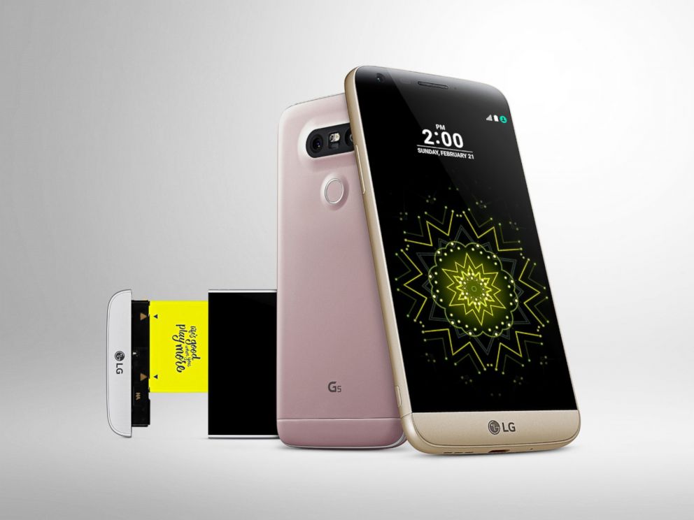 PHOTO: LG's new G5 phone is seen in this photo.