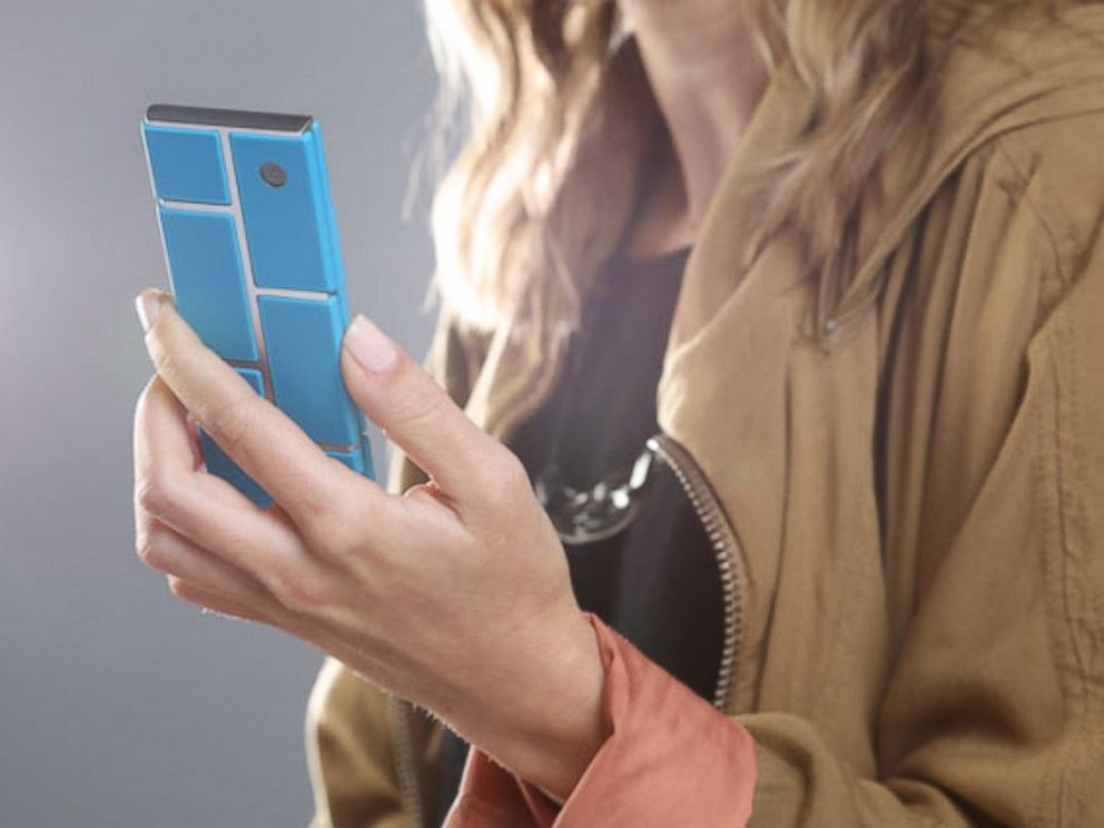 PHOTO: Project Ara, a new Motorola initiative, lets customers mix and match the individual parts