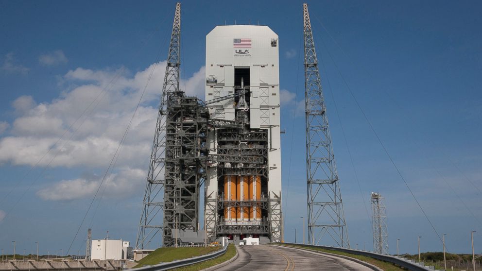 The processing of Orion and its United Launch Alliance Delta IV Heavy rocket remains on course for a launch, Dec. 4, 2014, on the first flight test of the spacecraft design.