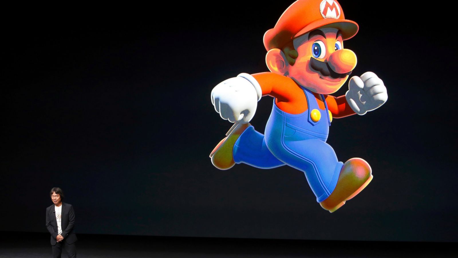 Level Up Mario Swapping Mushrooms For Apple Coming To Ios Abc News