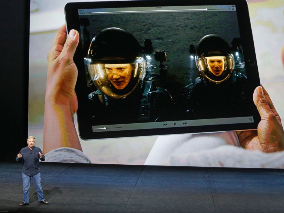 PHOTO: Phil Schiller, Senior Vice President of Worldwide Marketing at Apple Inc, speaks about the new iPad Pro during an Apple media event in San Francisco, Sept. 9, 2015.