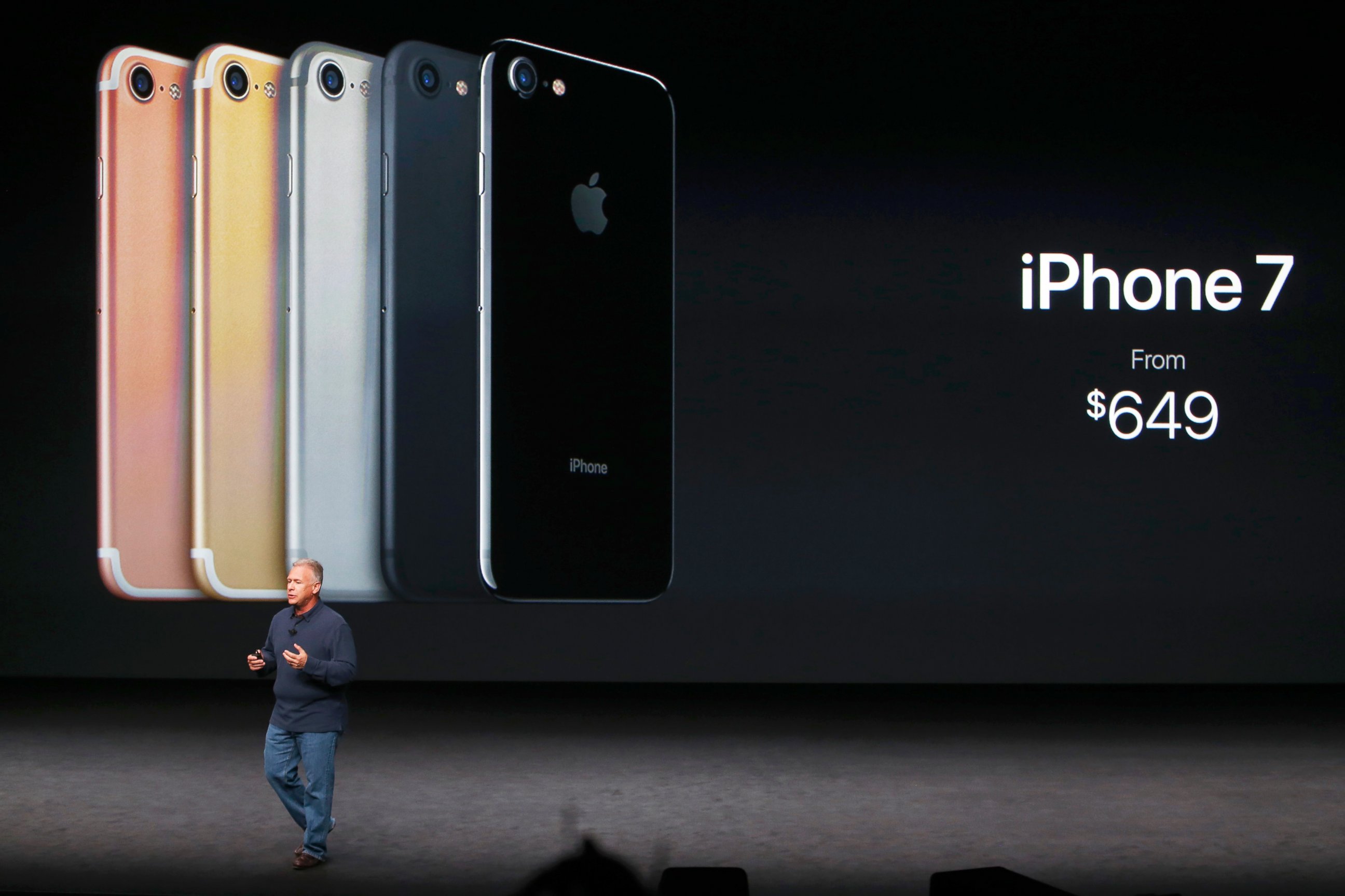 PHOTO: Phil Schiller, Senior Vice President of Worldwide Marketing at Apple Inc, discusses the iPhone 7 during an Apple media event in San Francisco, Sept. 7, 2016.