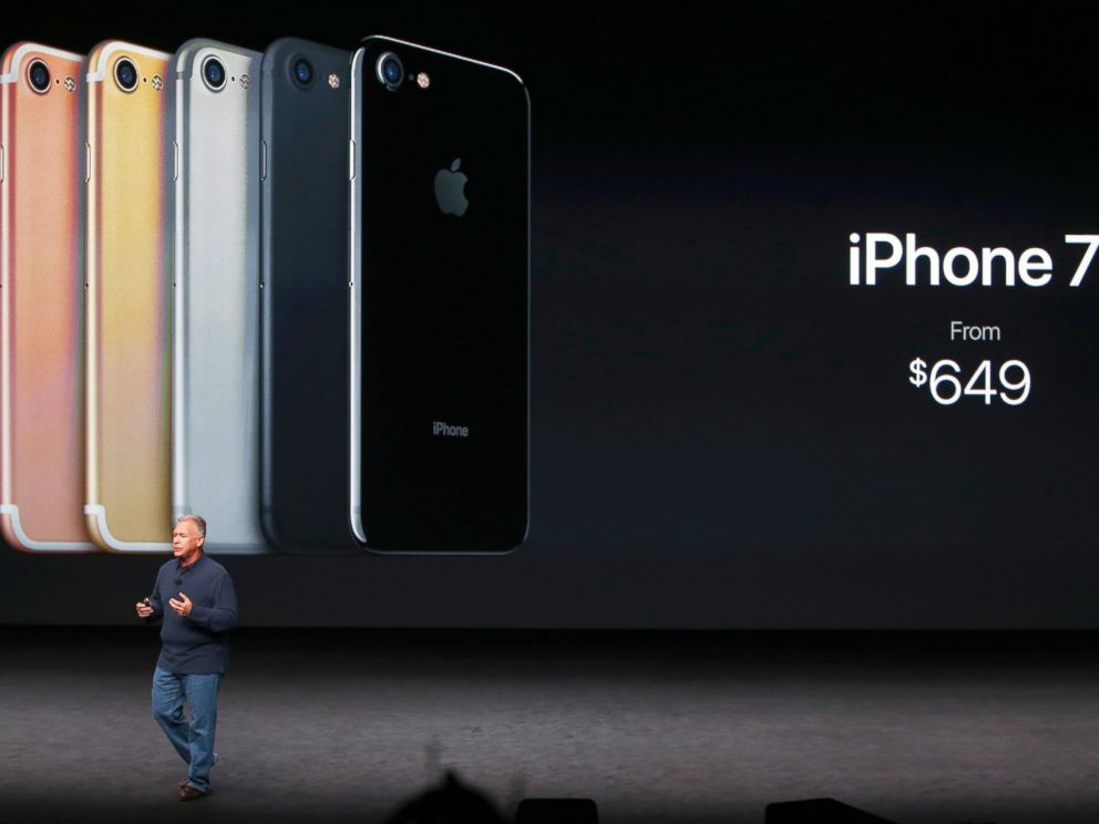 PHOTO: Phil Schiller, Senior Vice President of Worldwide Marketing at Apple Inc, discusses the iPhone 7 during an Apple media event in San Francisco, Sept. 7, 2016.