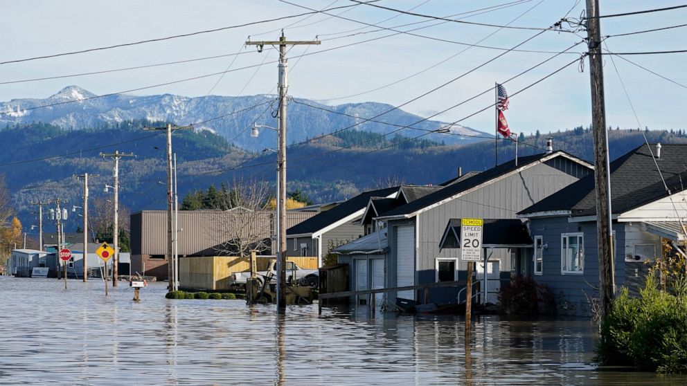 EXPLAINER: Stuck jet stream, La Nina causing weird weather