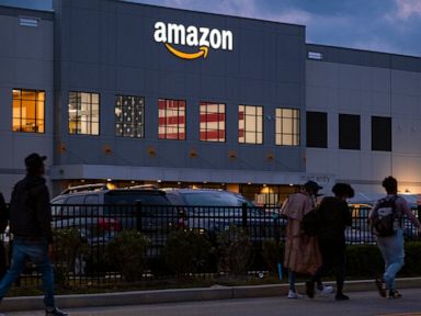Judge orders Amazon to stop retaliations against organizers thumbnail