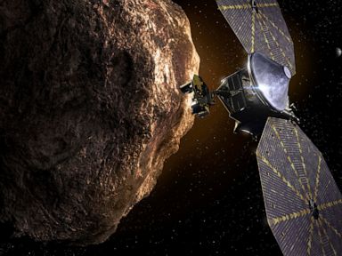 Solar wing jammed on NASA spacecraft chasing asteroids