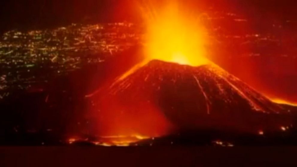Volcano erupts near Congolese city of Goma; residents flee