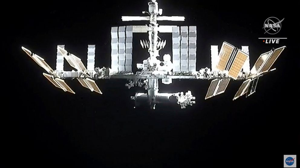 Russian test blamed for space junk threatening space station