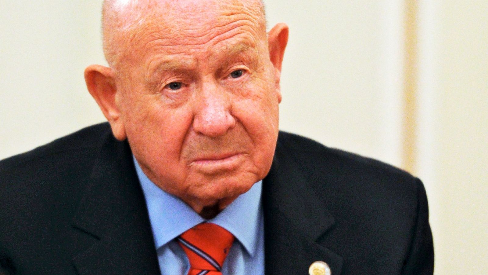 Alexei Leonov 1st Human To Walk In Space Dies In Moscow Abc News
