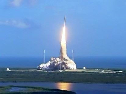 VIDEO: Ares 1-X rocket launches at Kennedy Space Center.