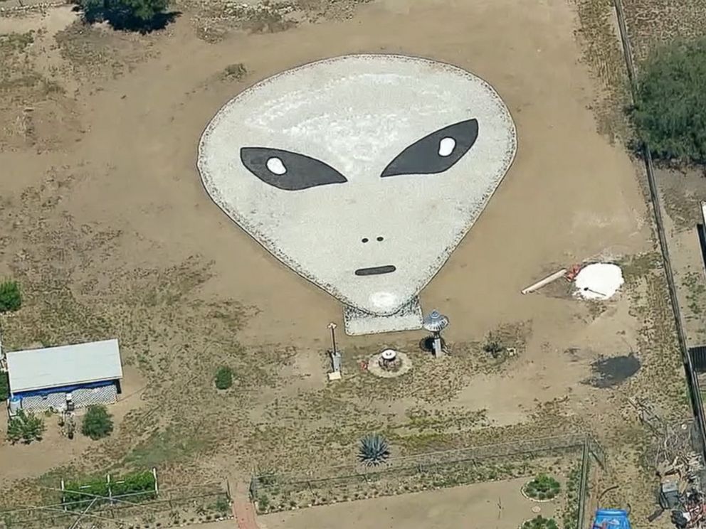 California Man Creates Extraterrestrial Rock Art in Backyard 'in Hopes of  Inviting Aliens' to Home - ABC News