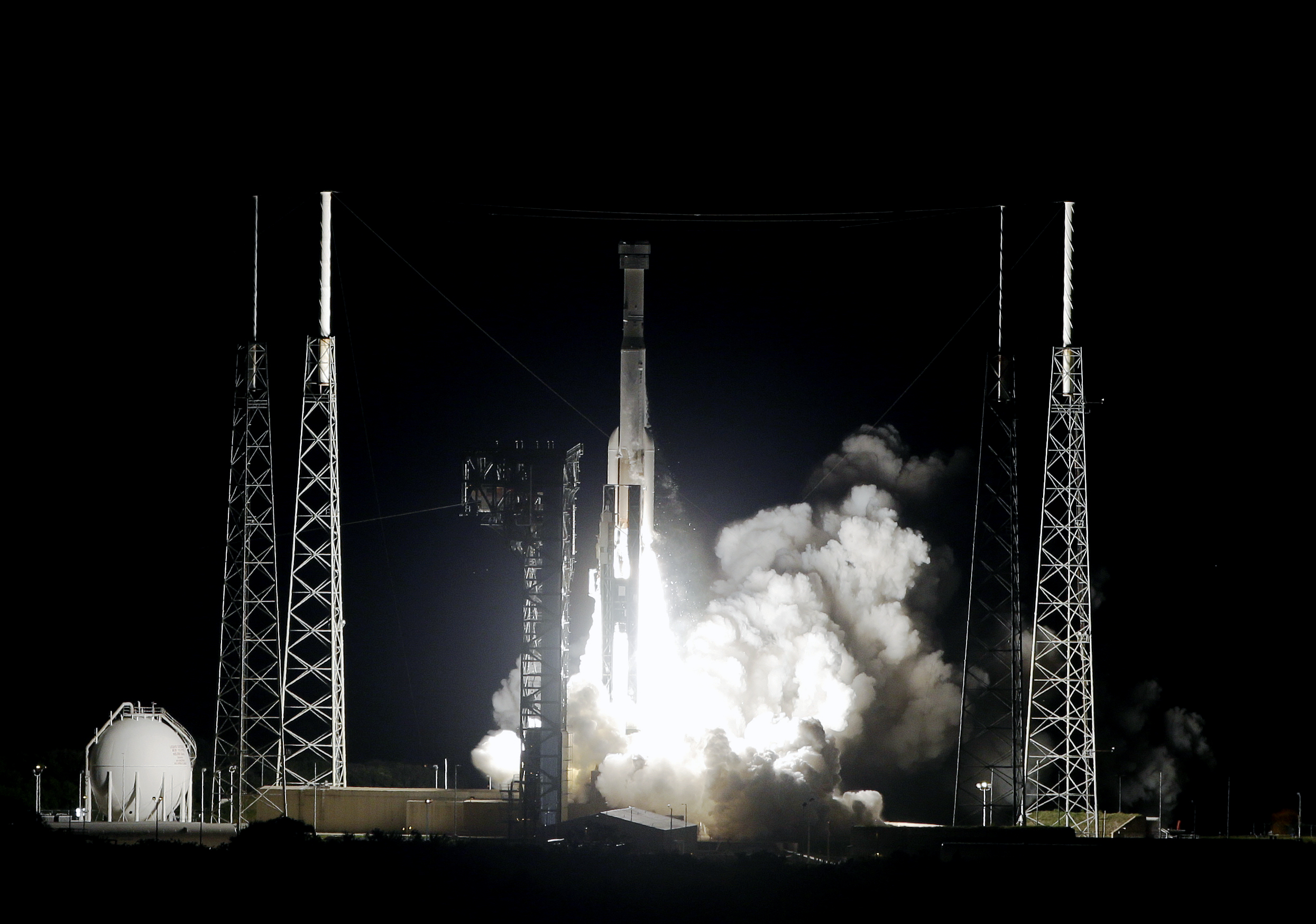 PHOTO: A United Launch Alliance Atlas V rocket carrying the Boeing Starliner on an Orbital Flight Test to the International Space Station lifts off from Space Launch Complex 41 at Cape Canaveral Air Force station, Dec. 20, 2019, in Cape Canaveral, Fla.