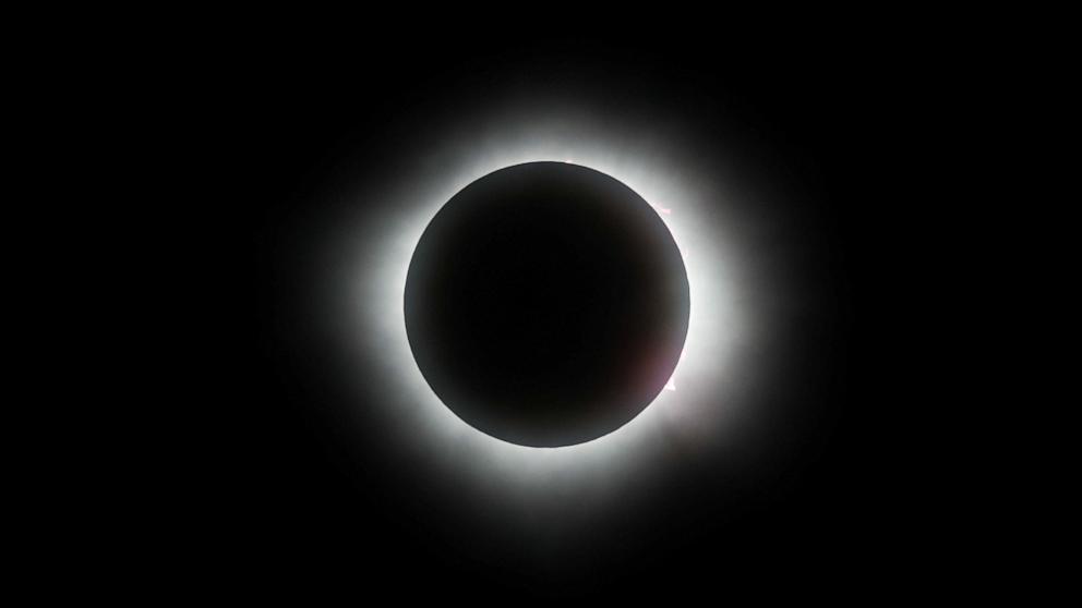 Solar eclipse photos: See pictures of celestial event from around US ...