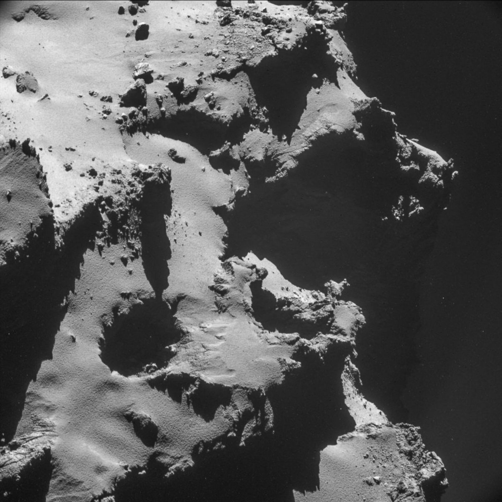 Tour The Comet Where Rosetta Just Landed Abc News 9596