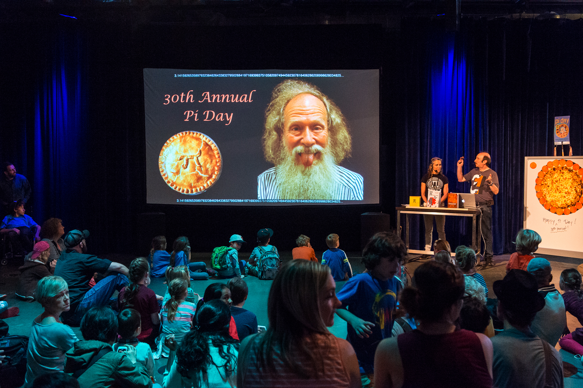 PHOTO: Scientists at the Exploratorium give a presentation about Pi Day during the 30th annual celebration in San Francisco, Tuesday, March 14, 2017.