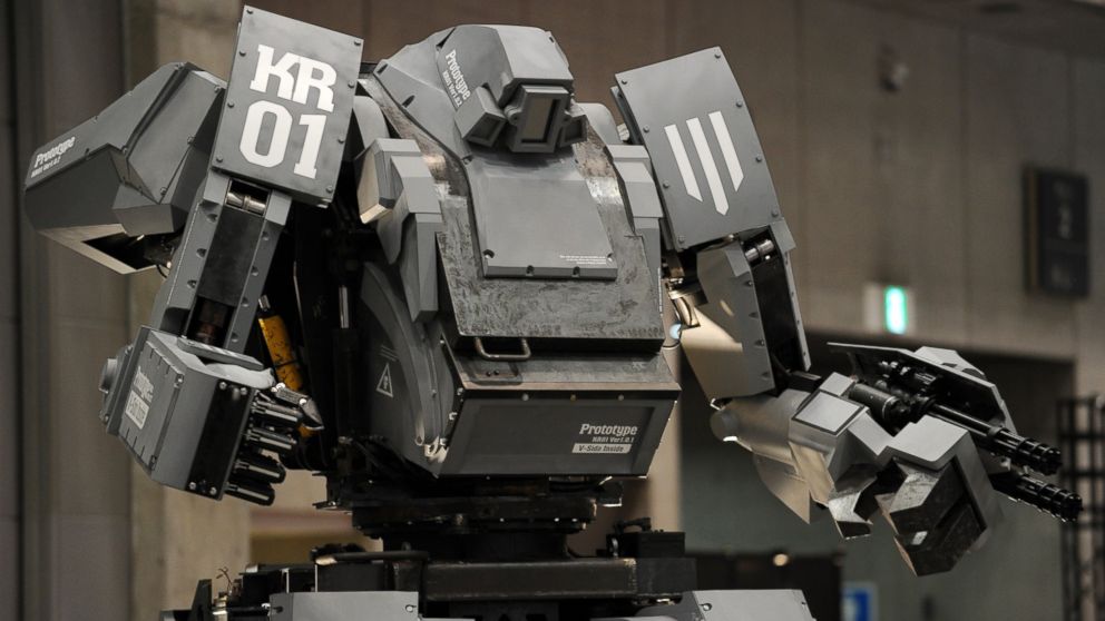 PHOTO: Japanese electronics company Suidobashi Heavy Industry unveils its latest robot "Kuratas" at the Wonder Festival in Tokyo, July 29, 2012. 