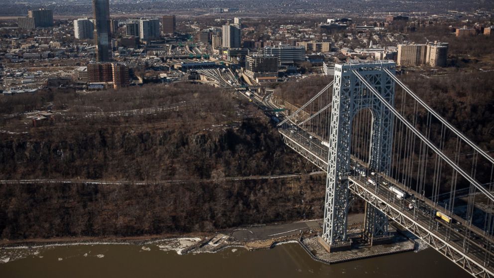 PHOTO: The New Jersey side of the George Washington Bridge, which connects Fort Lee, NJ, and New York City, is seen on Jan. 9, 2014 in Fort Lee, New Jersey. 
