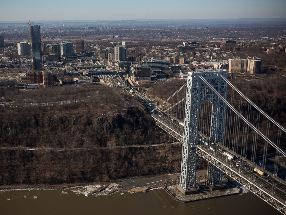 PHOTO: The New Jersey side of the George Washington Bridge, which connects Fort Lee, NJ, and New York City, is seen on Jan. 9, 2014 in Fort Lee, New Jersey.