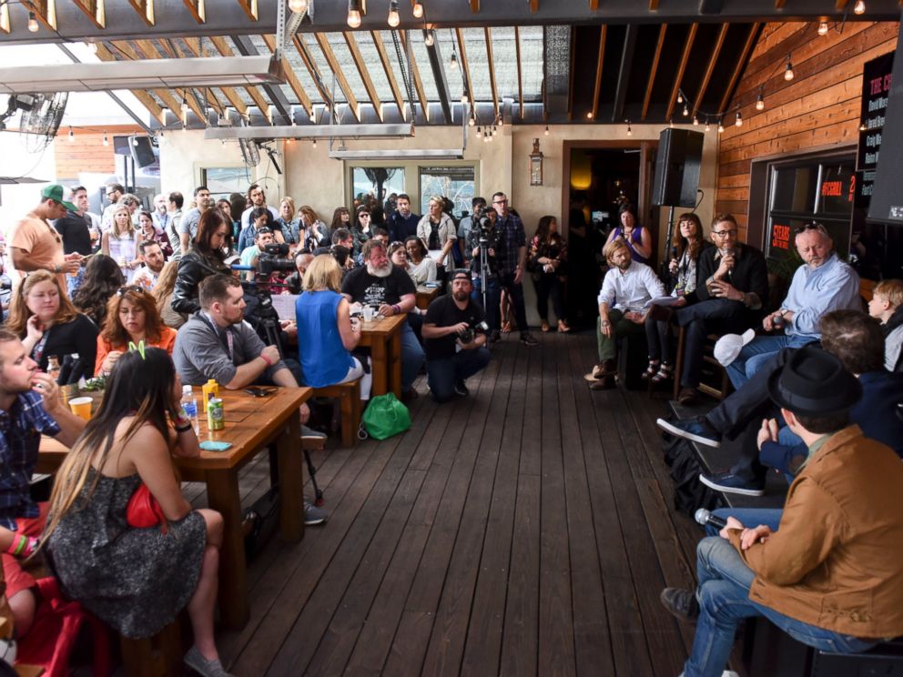PHOTO: A general view of atmosphere at the Fast Company Grill During SXSW on March 15, 2015 in Austin, Texas.