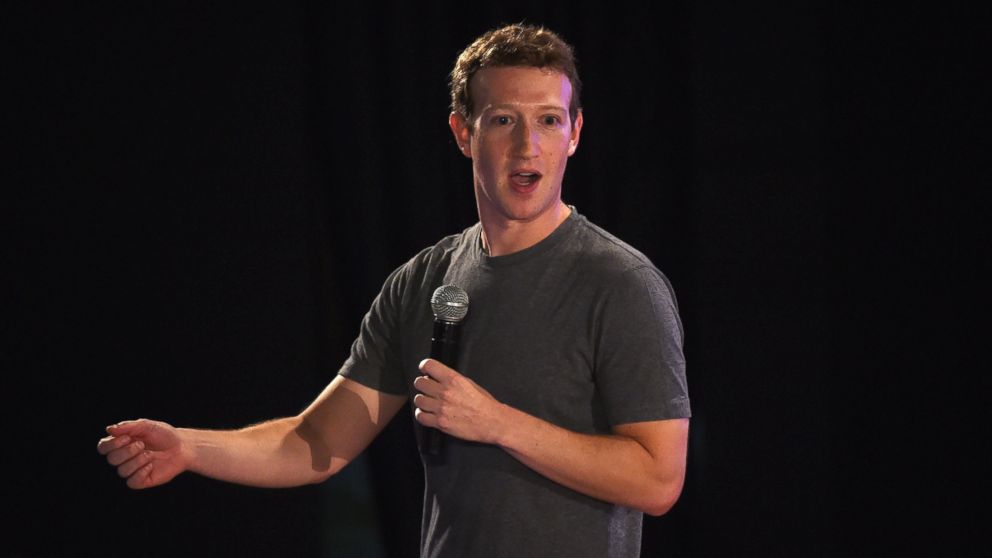 PHOTO: Facebook chief executive and founder Mark Zuckerberg speaks during a 'town-hall' meeting at the Indian Institute of Technology (IIT) in New Delhi on Oct. 28, 2015.  
