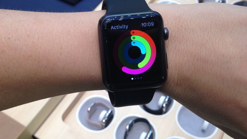 ABC News' technology editor Alyssa Newcomb tries on an Apple Watch Sport.
