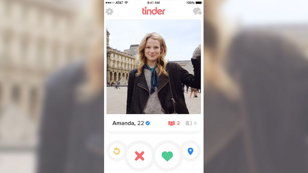 Tinder will now include verified profiles for notable public figures. 