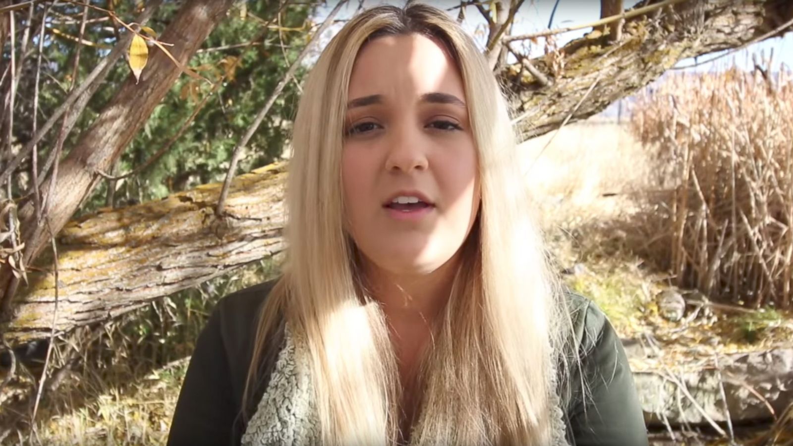 Xx Rape Video - Daughter of Apple engineer says he was fired after she posted video of  iPhone X - ABC News
