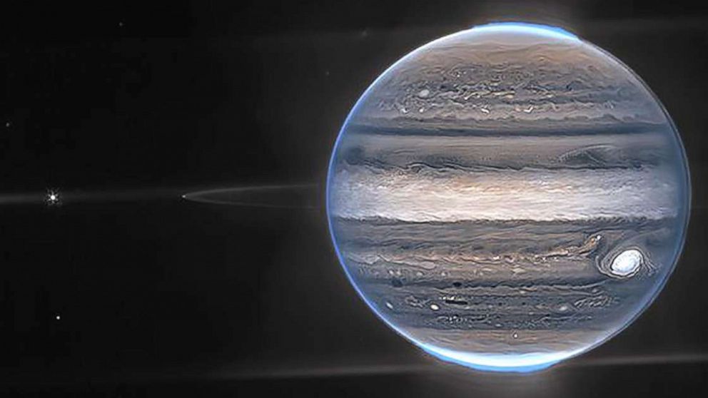 La NASA rilascia nuove straordinarie immagini di Giove dal telescopio Webb