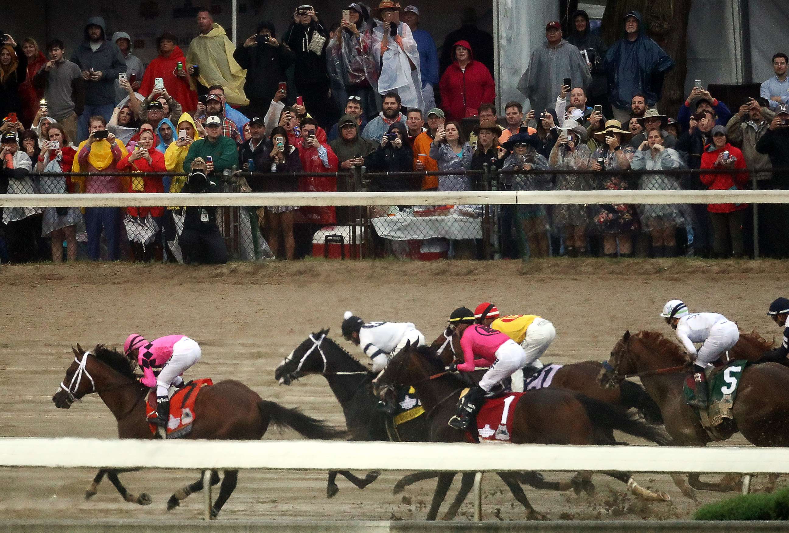 Delayed Kentucky Derby could see faster race times ABC News